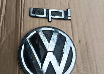 VW UP emblematy tylnej klapy szyby komplet 1S6853630 1S6853687