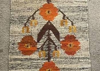Kilim wełniany Cepelia PRL – dekoracyjny motyw roślinny
