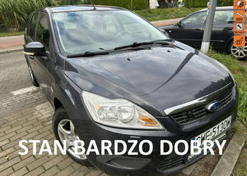 Ford Focus Titanium, mocna benzyna, podgrzewana szyba czołowa i fotele, al…