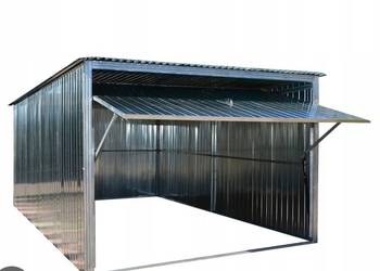 Garaż z bramą uchylaną