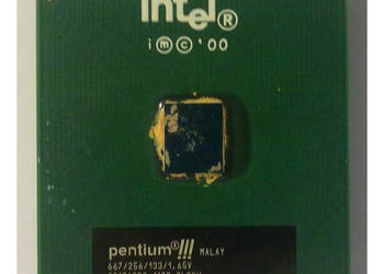 Procesor Intel Pentium III 667