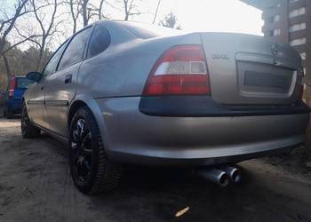 Opel Vectra B 1.6 benzyna 101km 98r. Sedan  Z de 79tys.km
