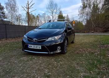 TOYOTA AURIS Combi