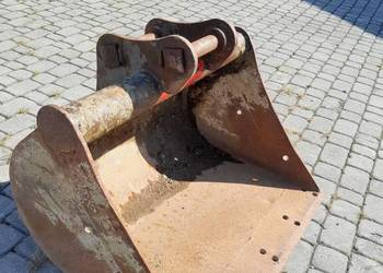 Łyżka do koparki o szerokości 90cm i średnicy sworznia fi45mm