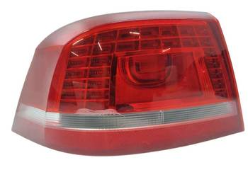 LAMPA TYŁ  LEWA SEDAN LIFT  VW Volkswagen Passat VII (2010-2014) B7