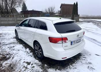 Sprzedam Toyota Avensis 1.8 2013 automat