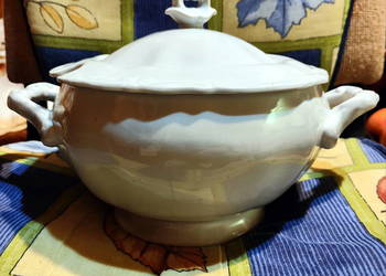 Waza nowa, porcelanowa do zupy Chodzież PRL 3.5 litra Waza nowa, porcelanowa do zupy Chodzież PRL 3.5 litra