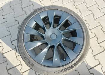 TESLA MODEL Y 2022r FELGA KOŁO OPONA MICHELIN 20 255/40r20 1188223-00-B