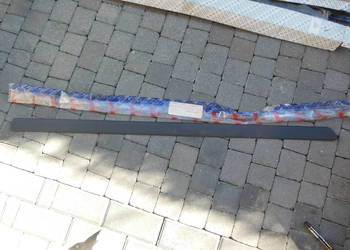 Listwa drzwiowa przednia lewa do FIAT PUNTO 1.4 GT 717415080