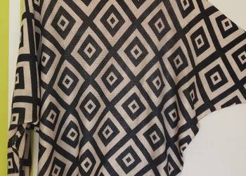 L/XL(46/48) Nienoszony włoski sweter o kroju nietoperza