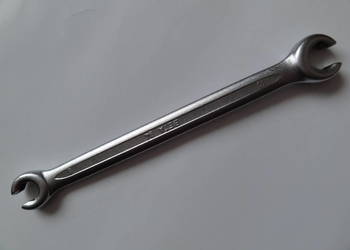 BETA klucz oczkowy półotwarty Beta 94 10x8 mm