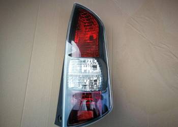 Lampa tył tylnia rh prawa Daihatsu Sirion 2 II 220-51762