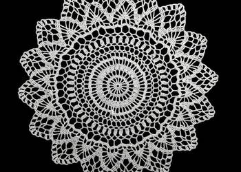 Serwetka szydełkowa 35cm (S107)