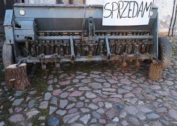 siewnik zbożowy.
