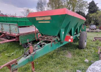 Rozsiewacz wapna rcw5 5t