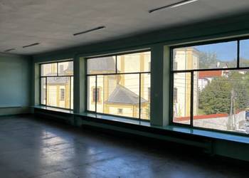 Do wynajęcia lokal 160m2 w centrum Czudca Dom Handlowy GS