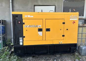 Agregat prądotwórczy Doosan 60 kVA z silnikiem John Deere Do pracy ciągłej