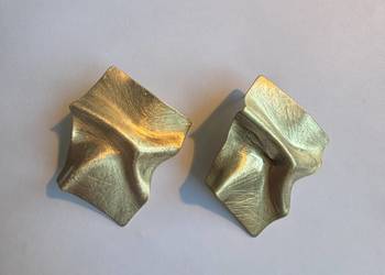 Duże geometryczne kolczyki