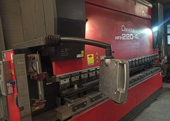 Japońska prasa krawędziowa Amada do grubych blach z dużym naciskiem 220 ton