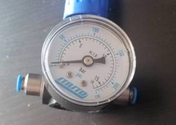 Regulator ciśnienia z manometrem 1/8''