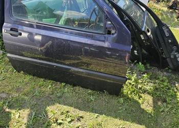 Drzwi golf 3 prawy przód Drzwi golf 3 prawy przód