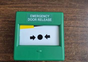 Przycisk awaryjny Emergency Door Release