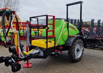 Opryskiwacz na kołach 1200 litrów Nowy