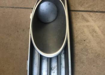 Fiat Linea atrapa halogenu w zderzaku prawa