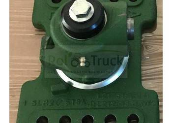 UCHWYT BŁOTNIK JOHN DEERE AL208466 PRAWY