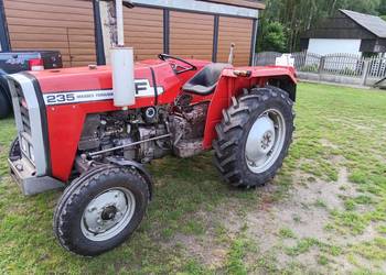 Massey Ferguson 235