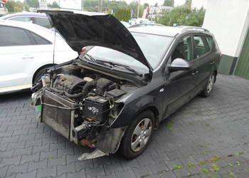 Kia Ceed 1.6benzyna-126km uszkodzona