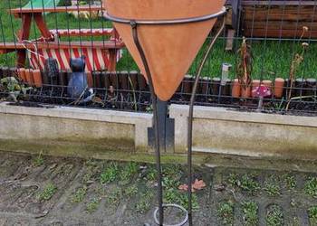 Donica na stojaku do ogrodu doniczka ozdobna na kwiaty kwietnik stelaż