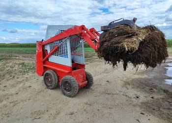Ładowarka mini ładowarke bobcat gehl sl1620 mała Kubota