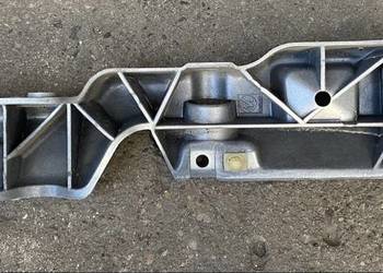 Mocowanie błotnika prawego Renault Scenic 3 TED11