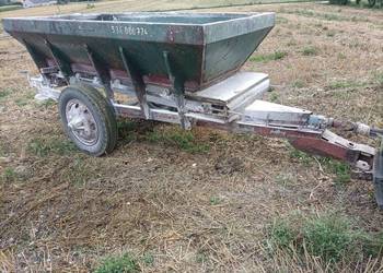 Rozsiewacz rcw 3 do wapna nawozu wózek czeski agropodnik