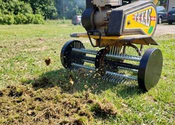 Aeracja , wertykulacja trawnika