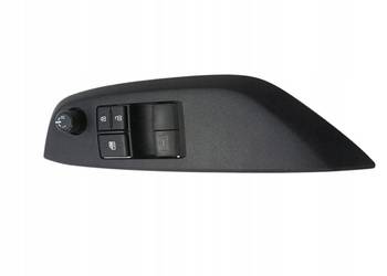 PRZEŁĄCZNIK SZYB LEWY PRZÓD  84040K0030 Toyota Yaris IV (2020-   )