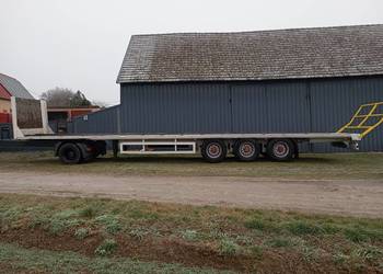 Przyczepa do słomy,siana naczepa 13.6x2.5 m.Sprzedam naczepę (13,6 m z 2,5
