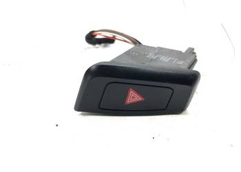 WŁĄCZNIK ŚWIATEŁ AWARYJNYCH AUDI A4 B8 8K1941509 07-15 PRZYCISK