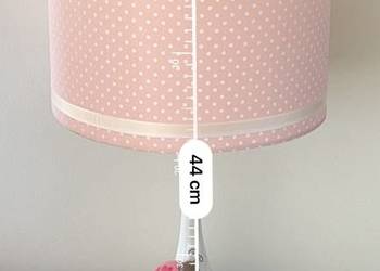 Lampka nocna różowa w kropki – do pokoju dziecięcego