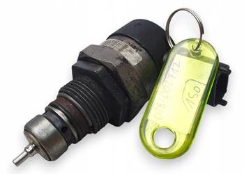 REGULATOR CIŚNIENIA PALIWA Volvo C30 S40 Ford Focus 0281002712 30777576