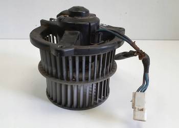 Toyota Yaris I WENTYLATOR NAWIEWU Dmuchawa 194000-1210