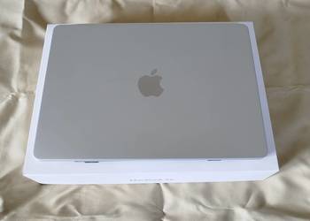 APPLE MacBook Air 2025 13.6" Retina M4 16GB RAM 256GB SSD macOS Srebrny