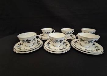 Zestaw kawowy angielski Royal Doulton ,,Burgundy"