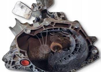 SKRZYNIA BIEGÓW Opel Astra III H Zafira B 1.8 16V manualna MANUAL F17C419