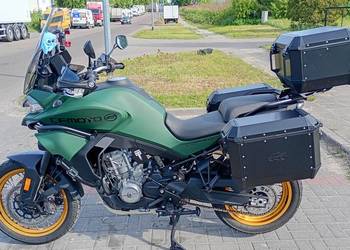 CF Moto MT800