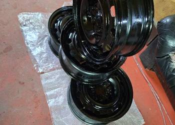 Felgi stalowe do Chrysler Voyager IV  ROK PRODUKCJI: 2000-2007  stan bdb  R