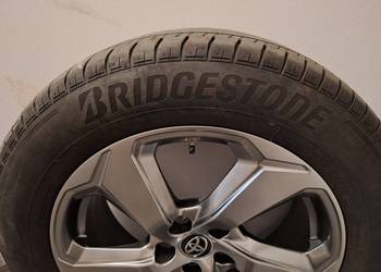 Letnie opony do Toyoty Rav4 z czujnikami powietrza