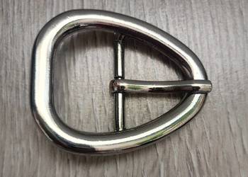 Klamra metalowa do paska.