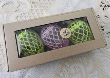 3 jajka dziergane na szydełku, 8 cm